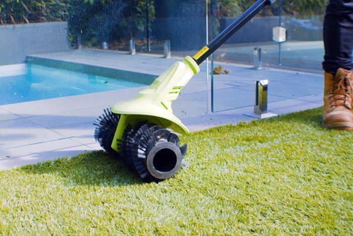 Turf-Repairs--Leveling